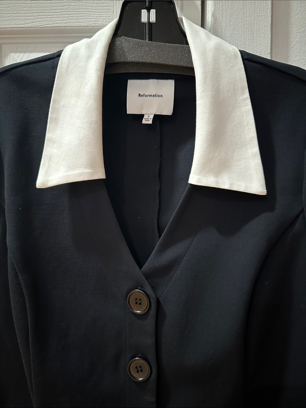 Reformation pia black knit top Jacket with White Collar - Picture 5 of 7